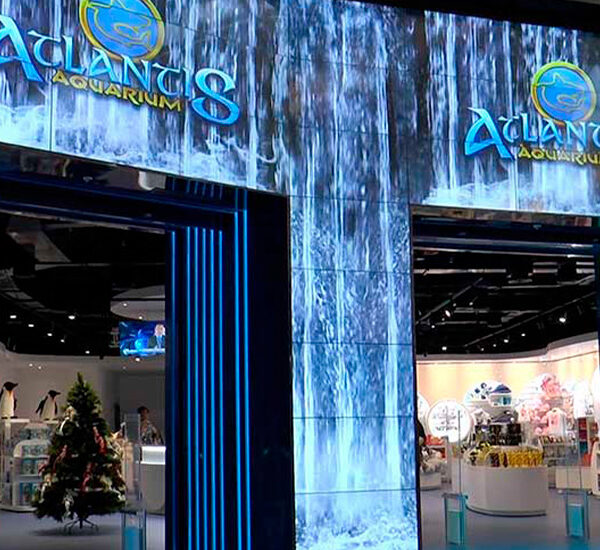 Iluminación Atlantis puerta
