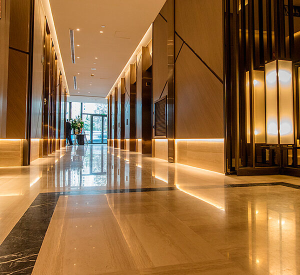 Hotel VP Plaza de España iluminación