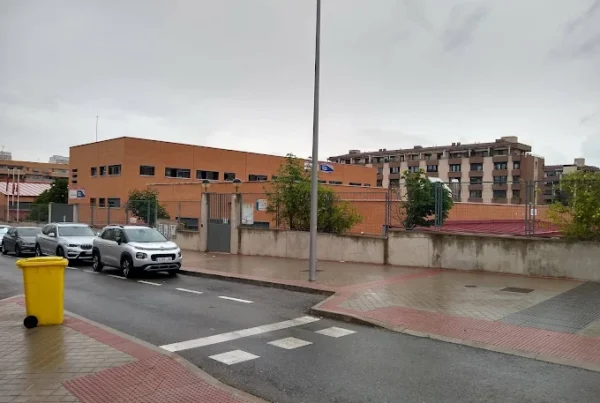 Centro de educación infantil, primaria y secundaria Gabriela Mistral